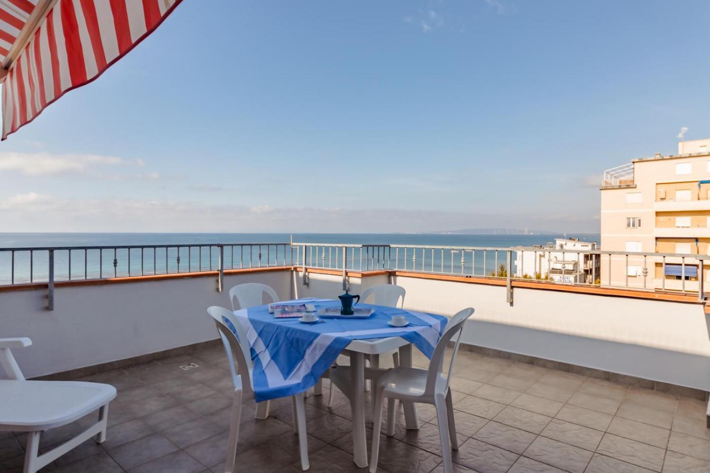 Le Terrazze Villa Follonica Phòng bức ảnh